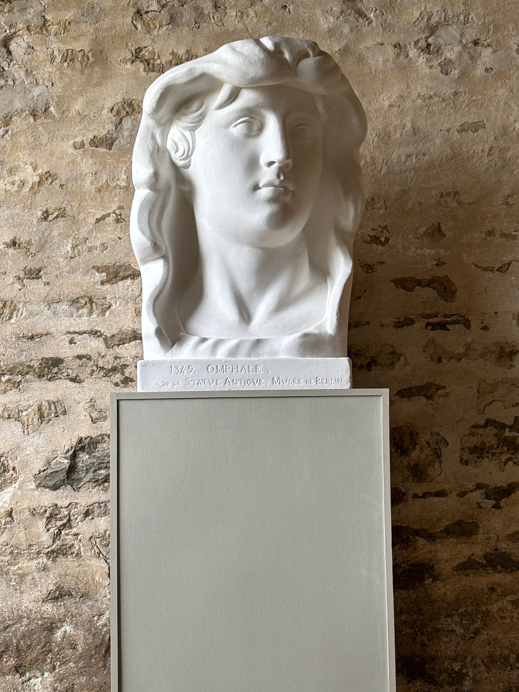 Omphale Bust