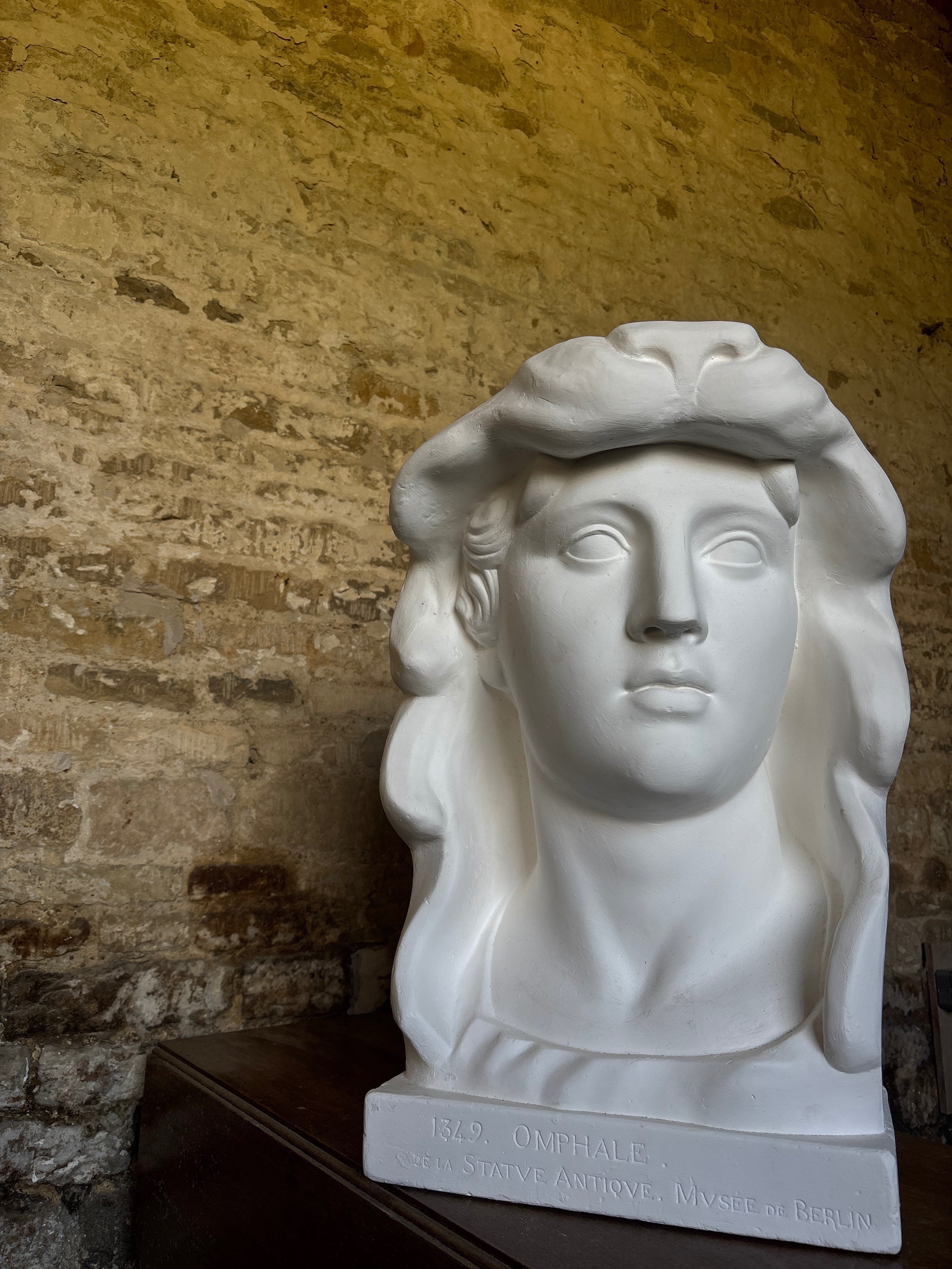 Omphale Bust