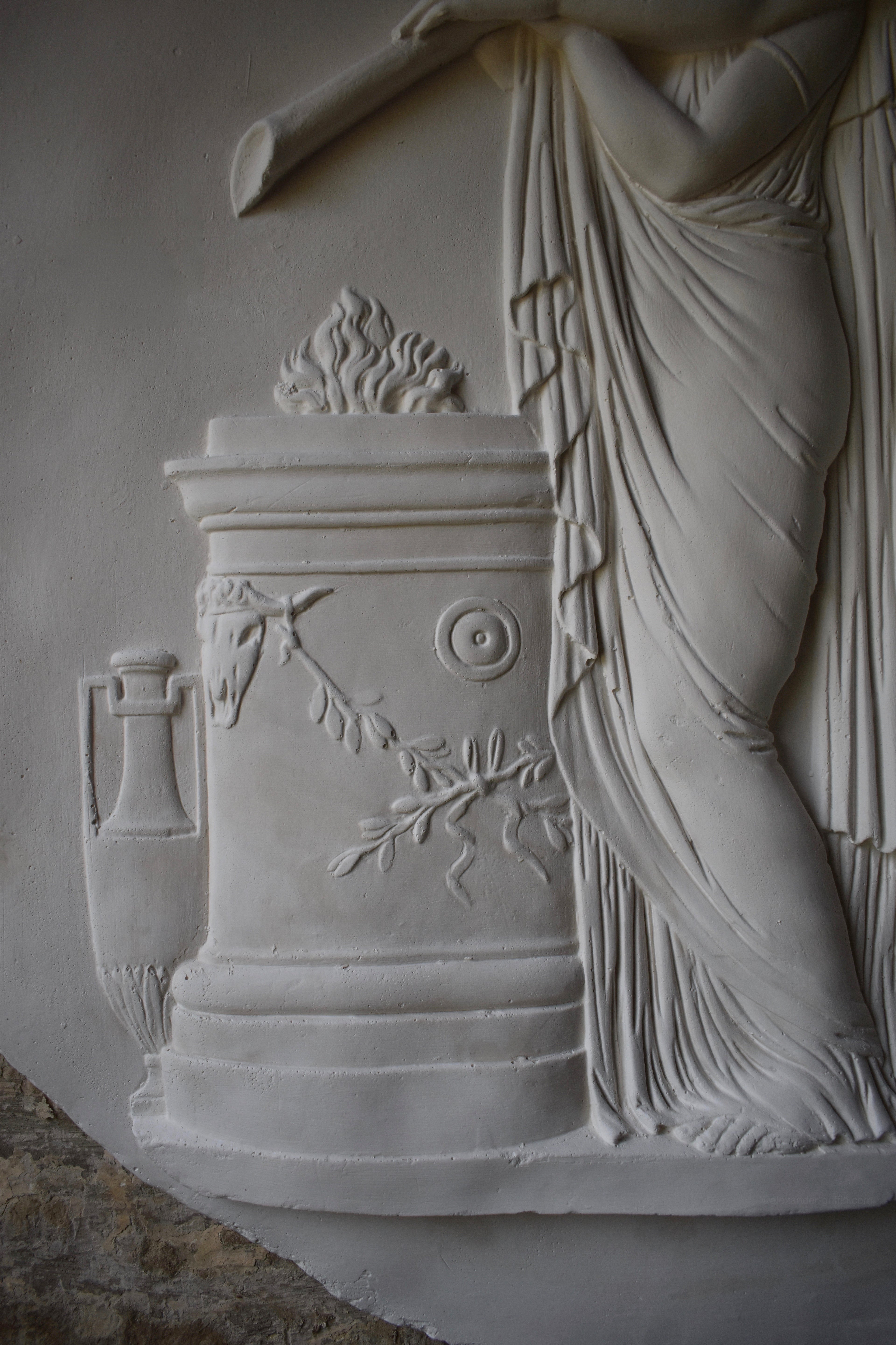 Canova Roundel - 'The Music Lesson'